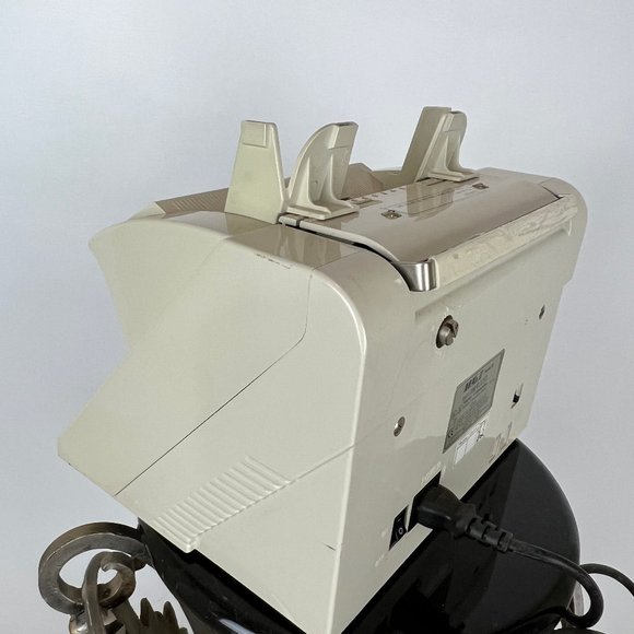 Magner MAGII 20 Series Currency Counter  (Only needs new rubber wheels) - Picture 4 of 7